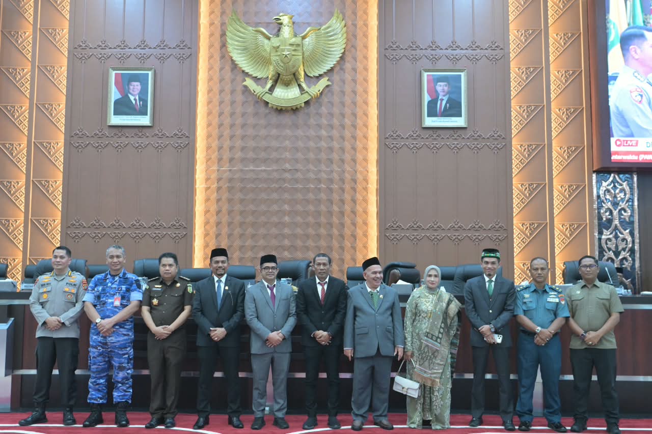 Plt. Sekda Aceh Hadiri Rapat Paripurna DPRA